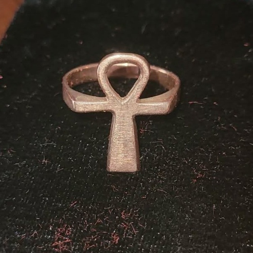 Vintage Ankh ring in Copper (1972)